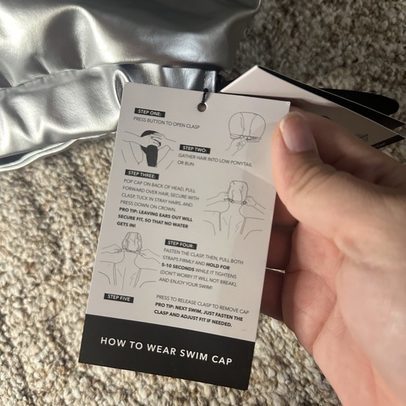 Hairbrella Satin-Lined Waterproof, Adjustable Swim Cap Chrome Silver New W Tags - Picture 6 of 14